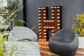 H Hotel