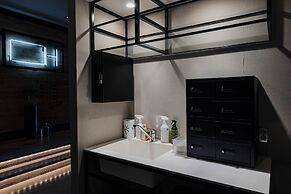 H Hotel