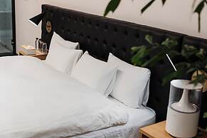 H Hotel
