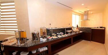 Viola Hotel Suites