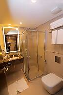 Viola Hotel Suites