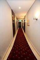 Viola Hotel Suites