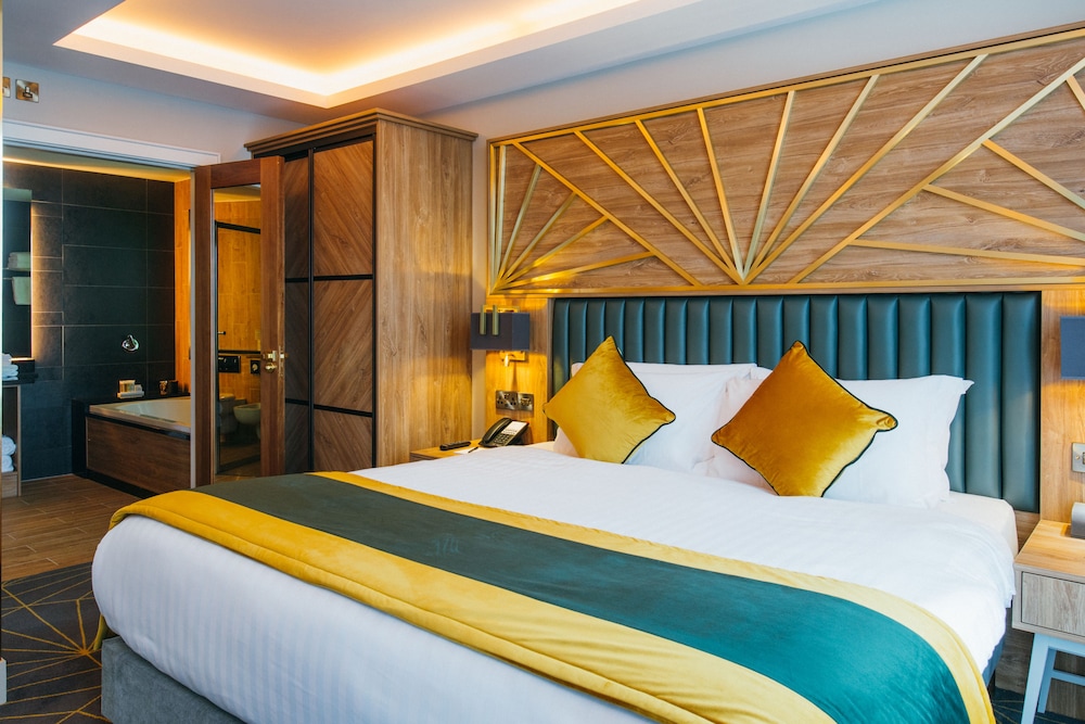 Iveagh Garden Hotel