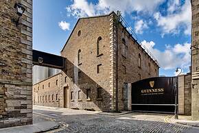 Iveagh Garden Hotel