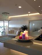 Lux Hotel