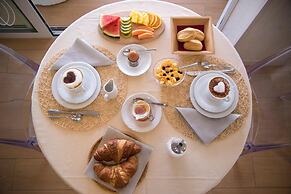 Lux Hotel