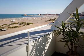 Lux Hotel
