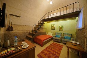 Salkim Cave House