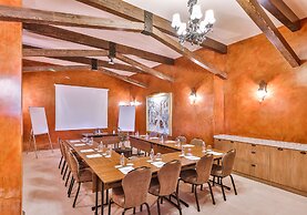 Cetmihan Hotel