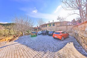Cetmihan Hotel
