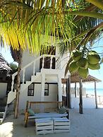 Makuti Beach Bungalows