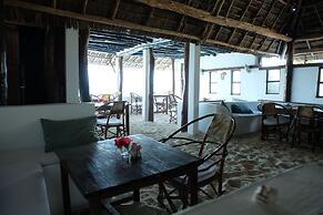 Makuti Beach Bungalows