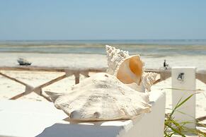Makuti Beach Bungalows