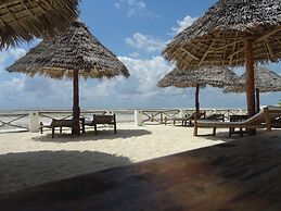 Makuti Beach Bungalows