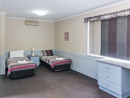 Merimbula Lakeview Hotel