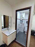 Longzhu Guesthouse