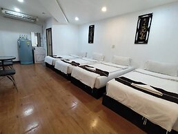Longzhu Guesthouse