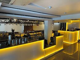Longzhu Guesthouse