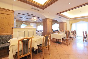 Hotel Fanes Suite e SPA