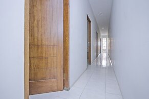 UROOMS Tanah Abang