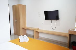 UROOMS Tanah Abang