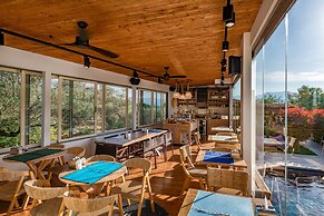 Anthemion Suites & Villas