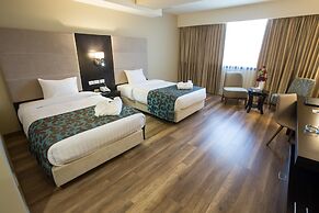 Carmel Hotel