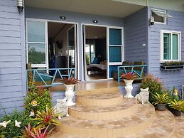 Baanmorkburi Resort