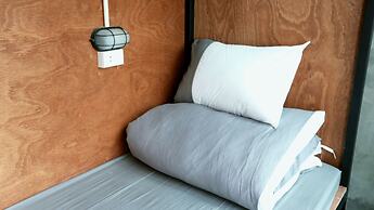 Soft Pillow Hostel - Adults Only