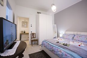 Raimondi Apartment