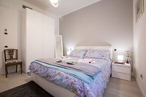 Raimondi Apartment