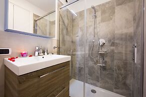 Raimondi Apartment