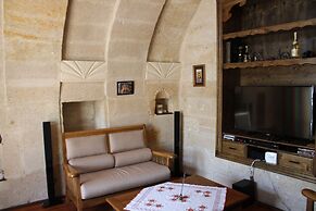 Kayhan Cave Villa