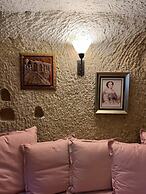 Kayhan Cave Villa