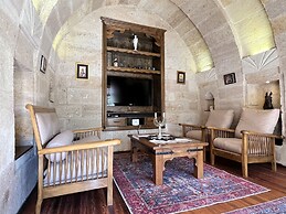 Kayhan Cave Villa