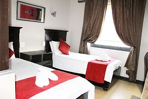 Alcazaba Lodges