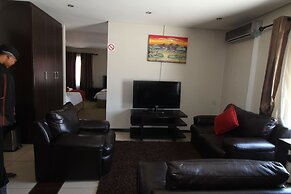 Alcazaba Lodges
