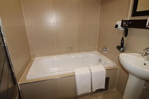 Alcazaba Lodges