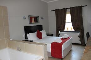 Alcazaba Lodges