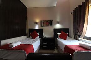 Alcazaba Lodges