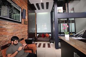 Alcazaba Lodges