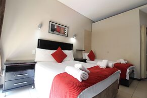 Alcazaba Lodges