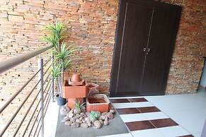 Alcazaba Lodges