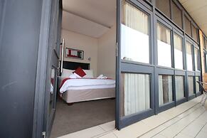 Alcazaba Lodges