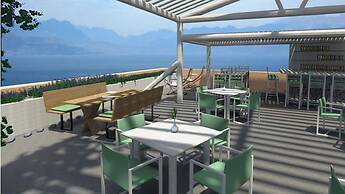 Derveni Luxury Apartments