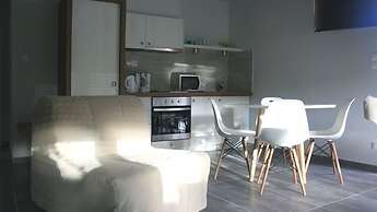 Derveni Luxury Apartments