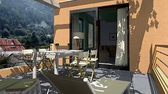 Derveni Luxury Apartments