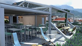 Derveni Luxury Apartments