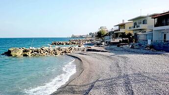 Derveni Luxury Apartments