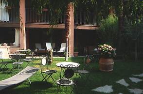 Lori's Inn